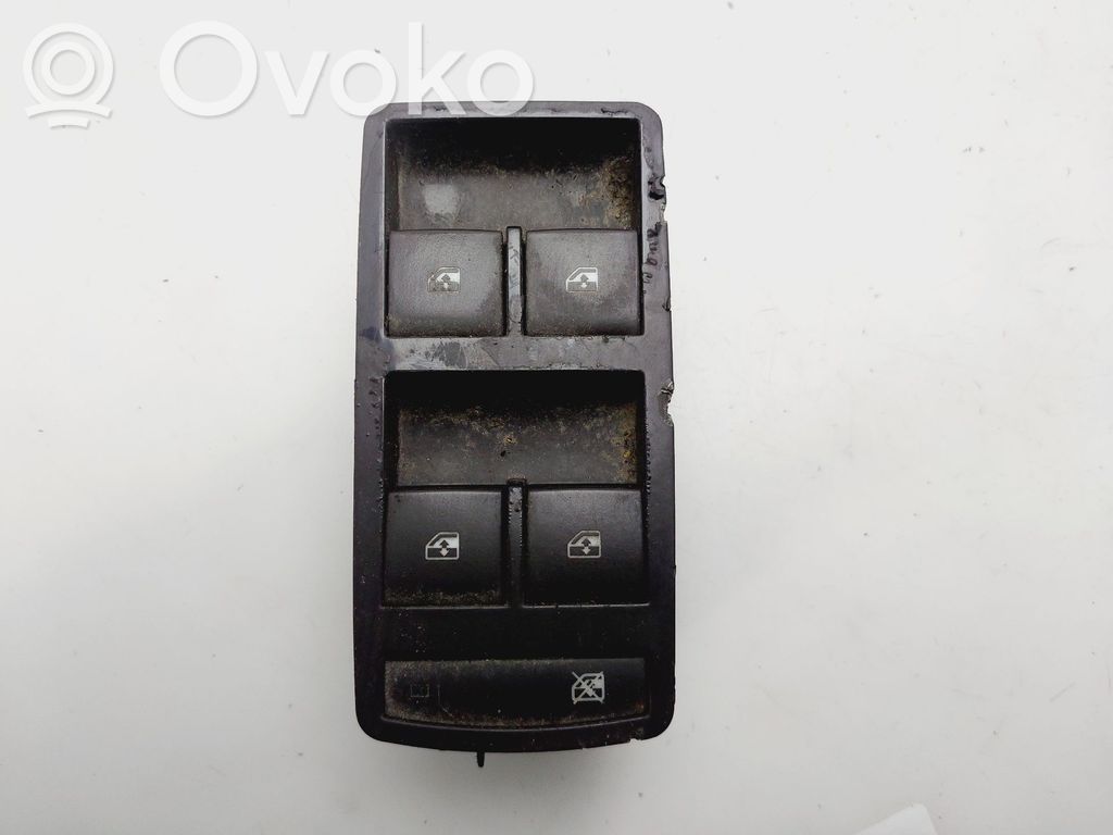Opel Insignia A Przyciski szyb 