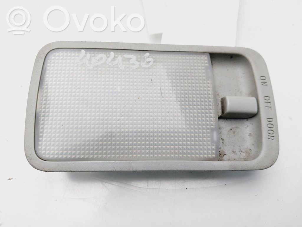 Toyota Corolla E120 E130 Luz del asiento delantero 
