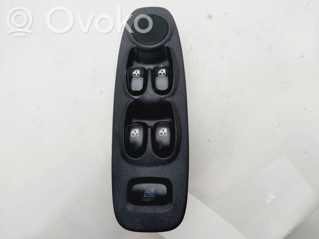 Hyundai Accent Electric window control switch 