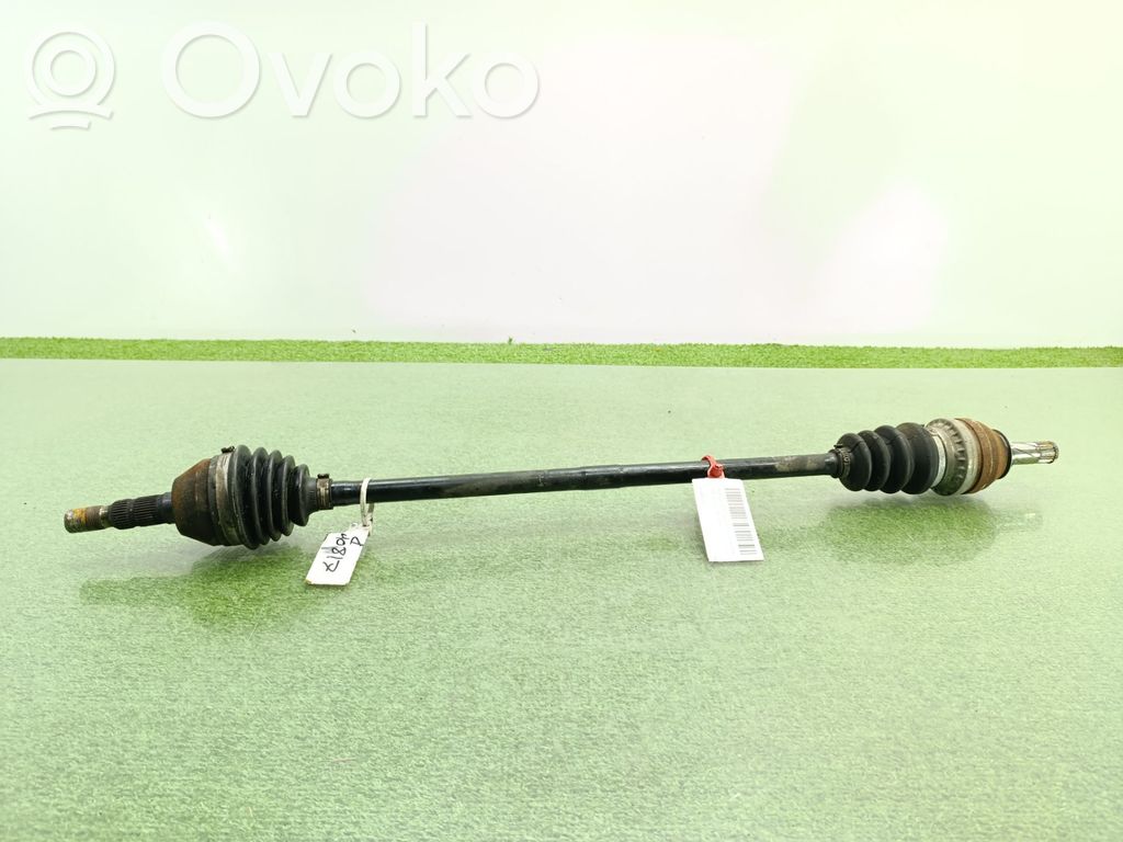 Opel Astra H Etuvetoakseli 
