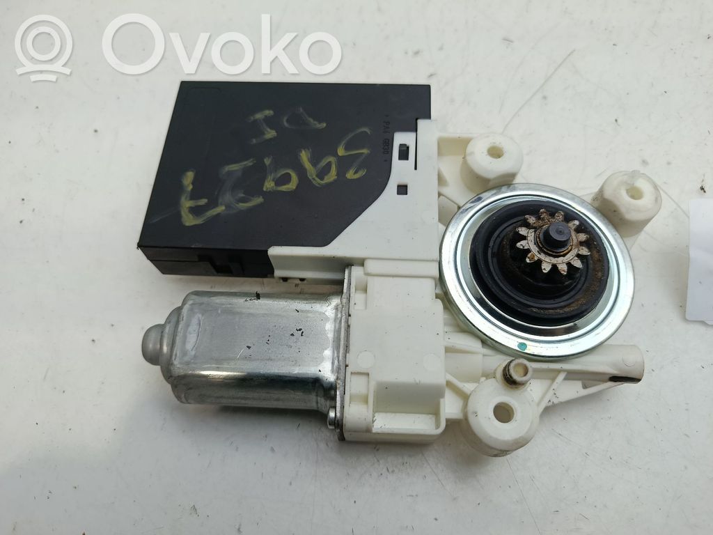 Volvo S40, V40 Motor macara geam ușă față
