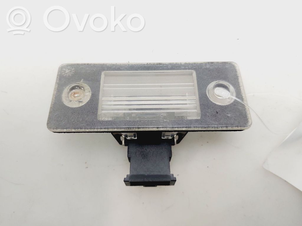 Luce targa   6Y0943021E