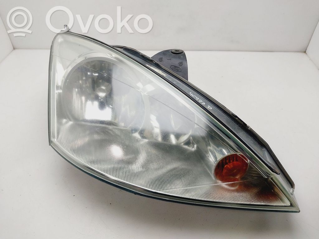 Ford Focus Phare frontale 