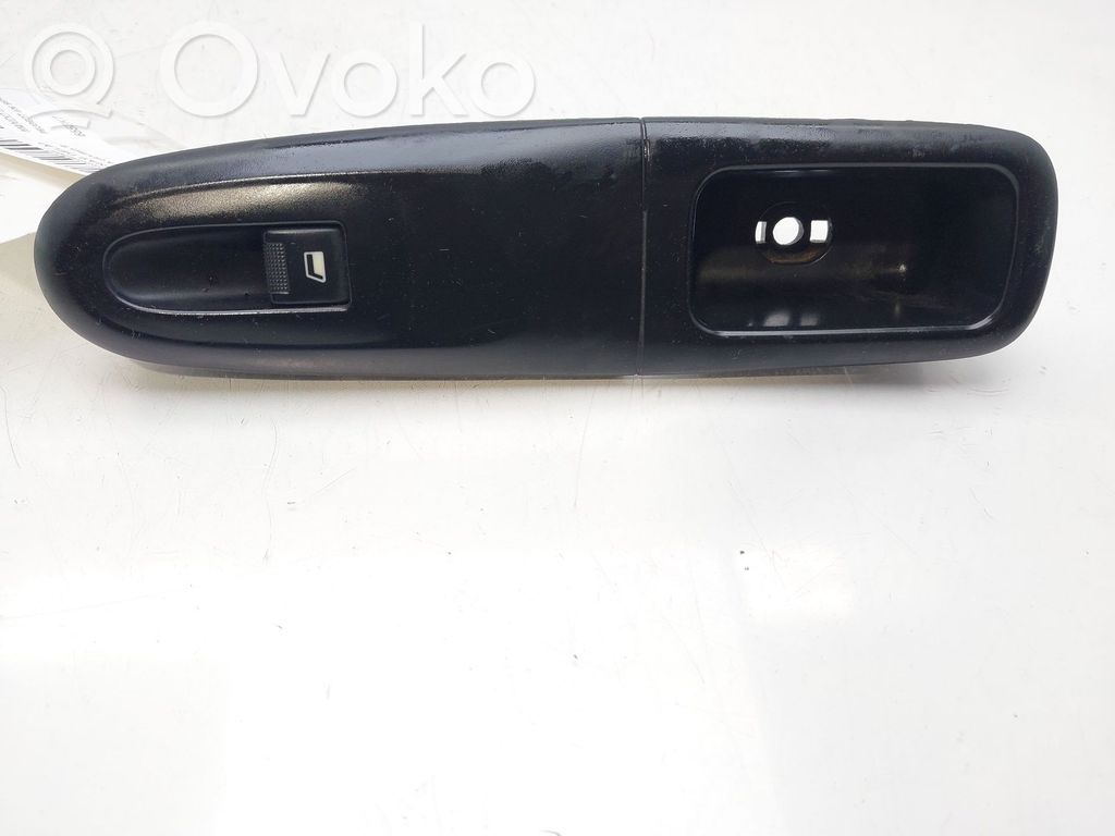 Peugeot 406 Electric window control switch 