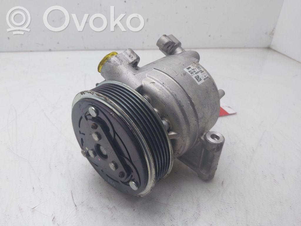 Ilmastointilaitteen kompressorin pumppu (A/C)   88310YV010D