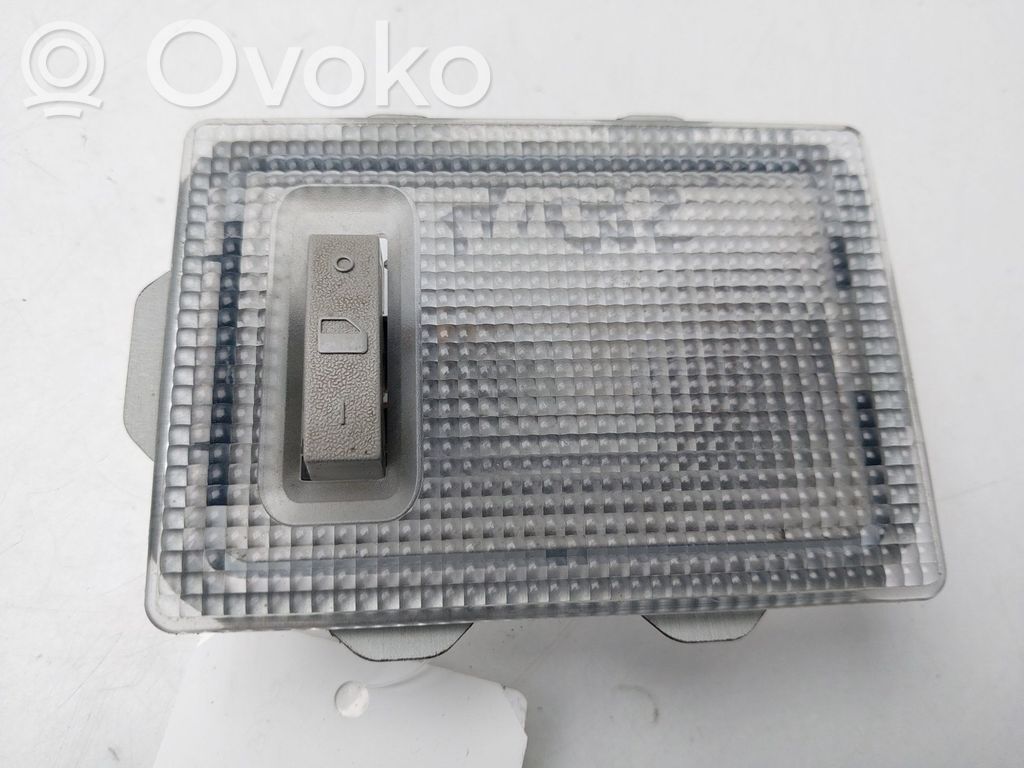 Opel Corsa D Etuistuimen valo 