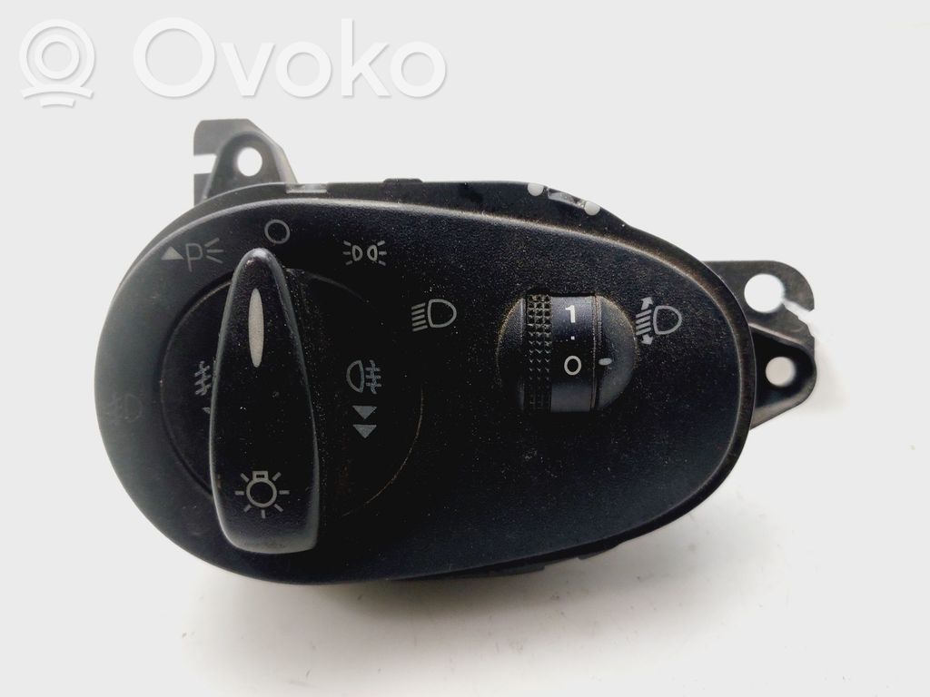Ford Focus Light switch 