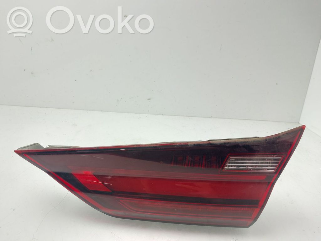 BMW 1 F40 Lampy tylnej klapy bagażnika 