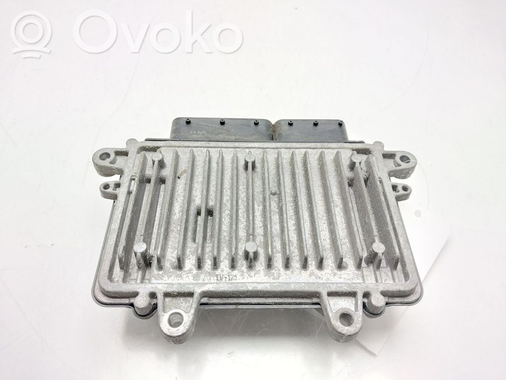 Mercedes-Benz B W245 Engine control unit/module 