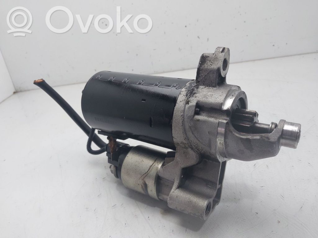 Motor de arranque   03L911021E