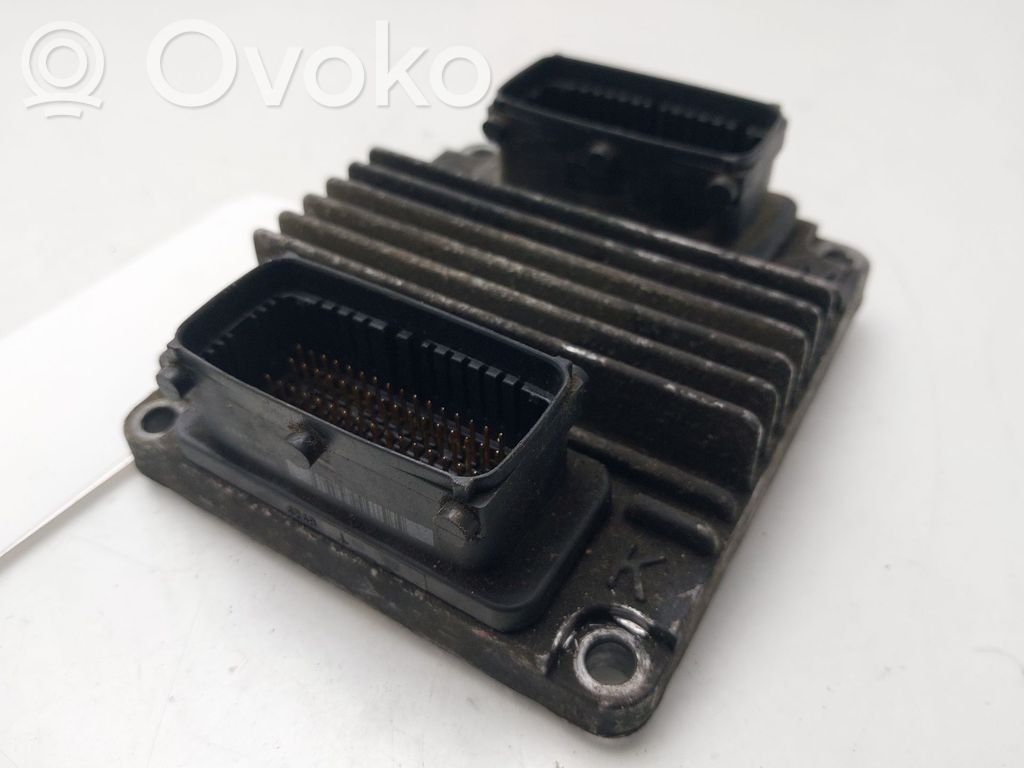 Opel Combo C Engine control unit/module 
