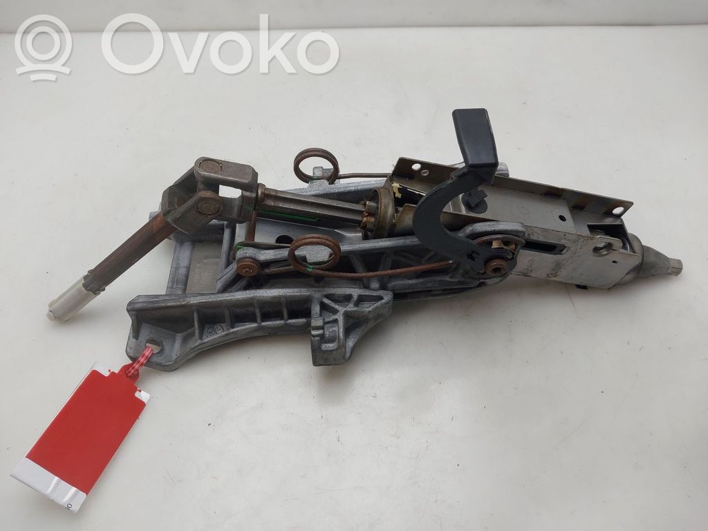 Ohjauspyörän akseli   4M513C529FC