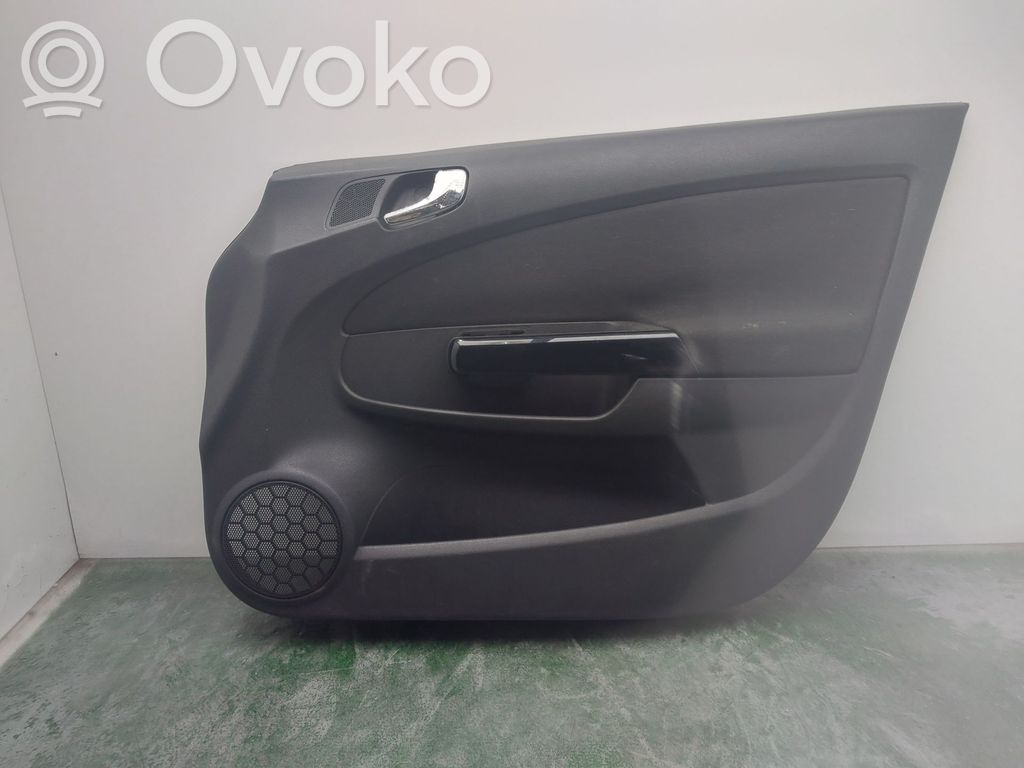 Opel Corsa D Etuoven verhoilu 
