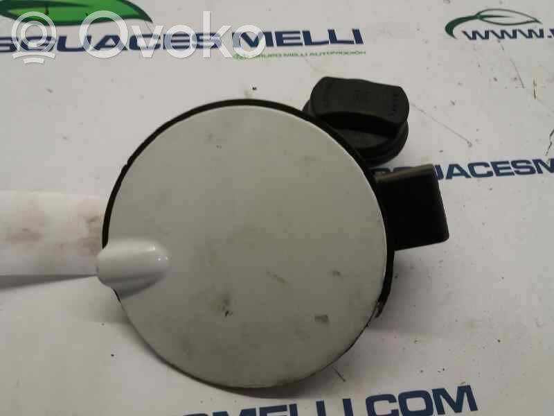 Opel Corsa D Einfülldeckel für den Kraftstofftank