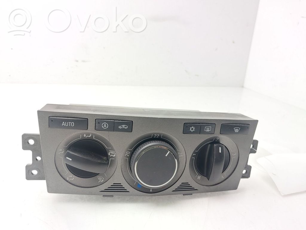 Opel Antara Climate control unit 