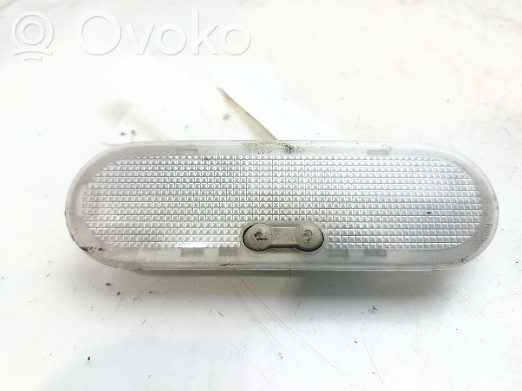 Renault Clio III Etuistuimen valo 