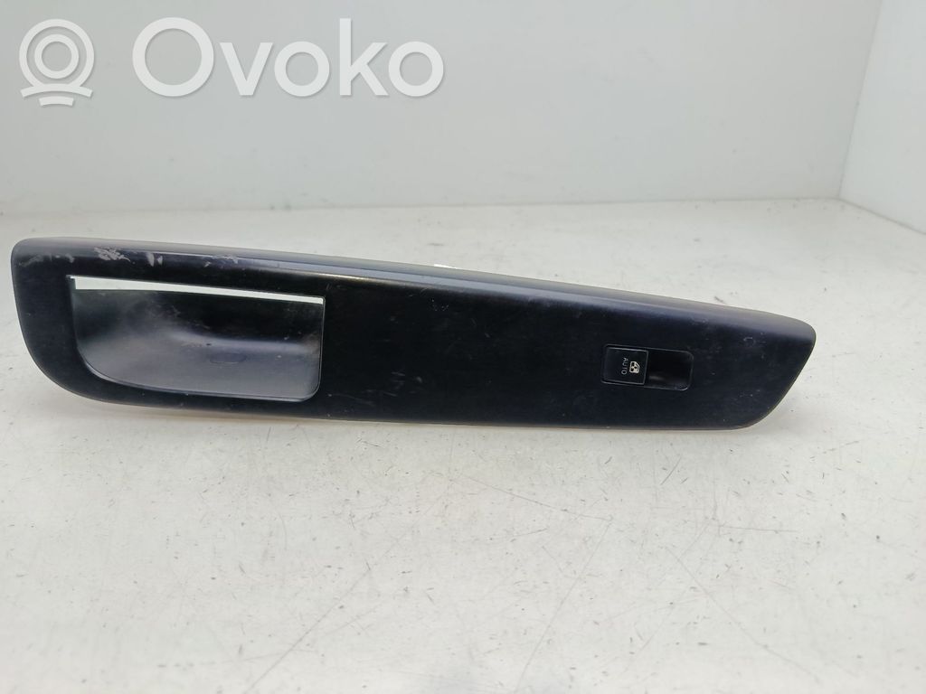 KIA Ceed Elektrisko logu slēdzis 