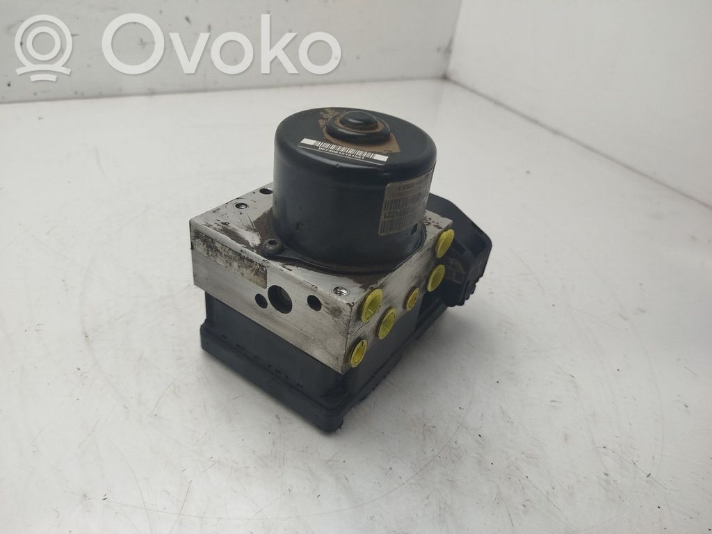 ABS-pumppu   P08671221
