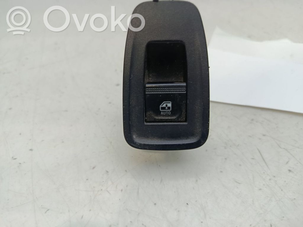 Renault Clio V Interruptor del elevalunas eléctrico 