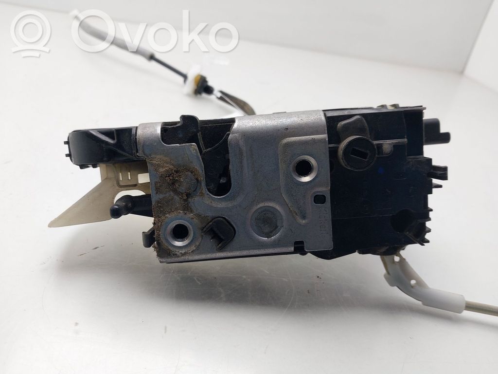 Citroen C4 I Priekšpusē slēdzene 