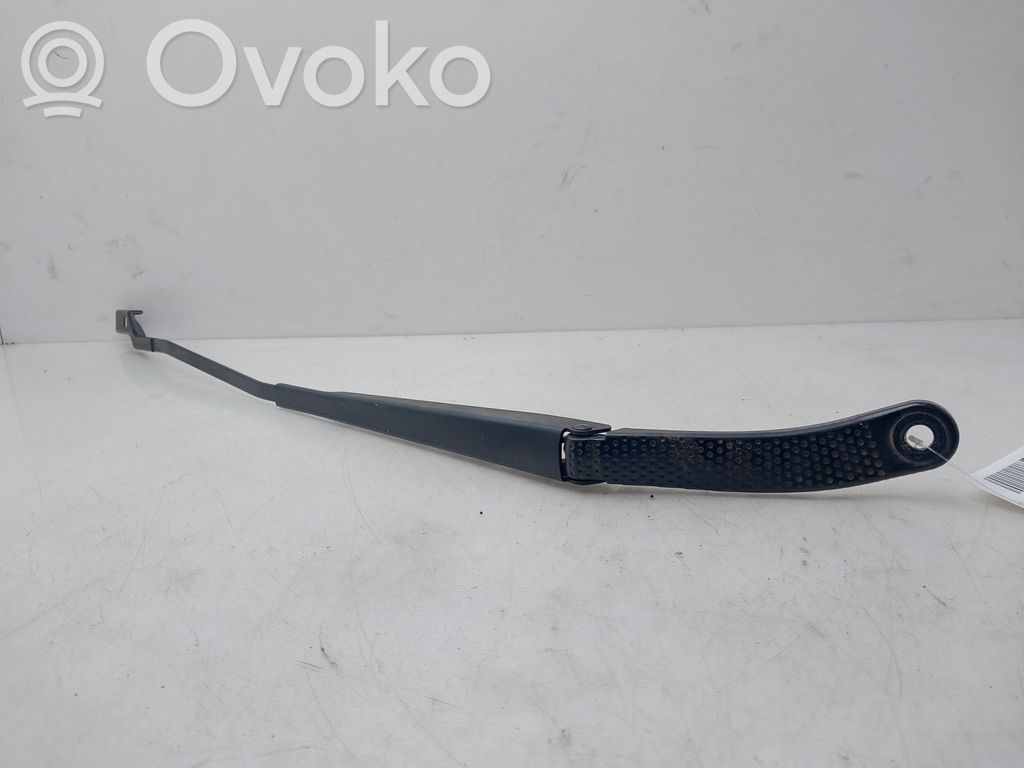 Citroen C4 I Brazo del limpiaparabrisas delantero 