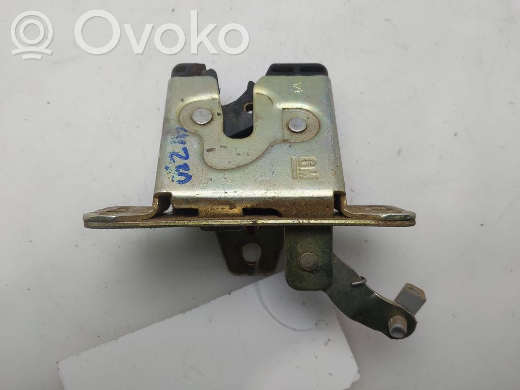 Opel Corsa B Aizmugurējā pārsega slēdzene 