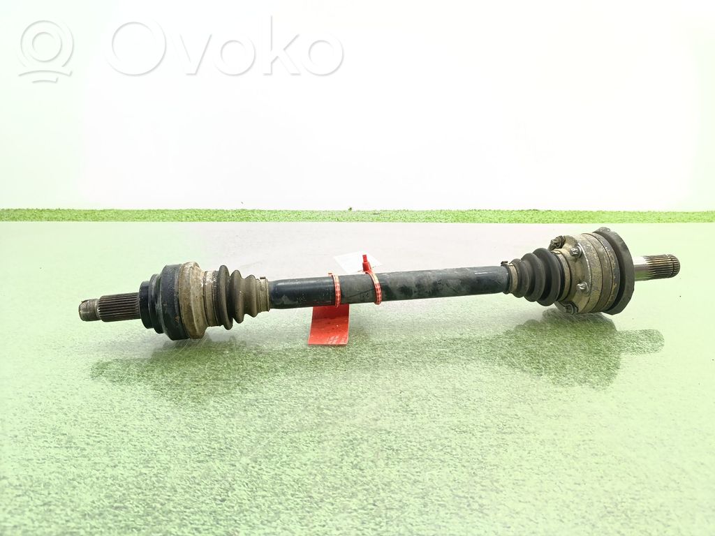 Takavetoakseli   33207572430