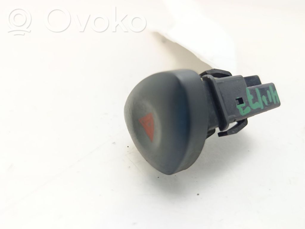 Renault Clio II Hazard light switch 