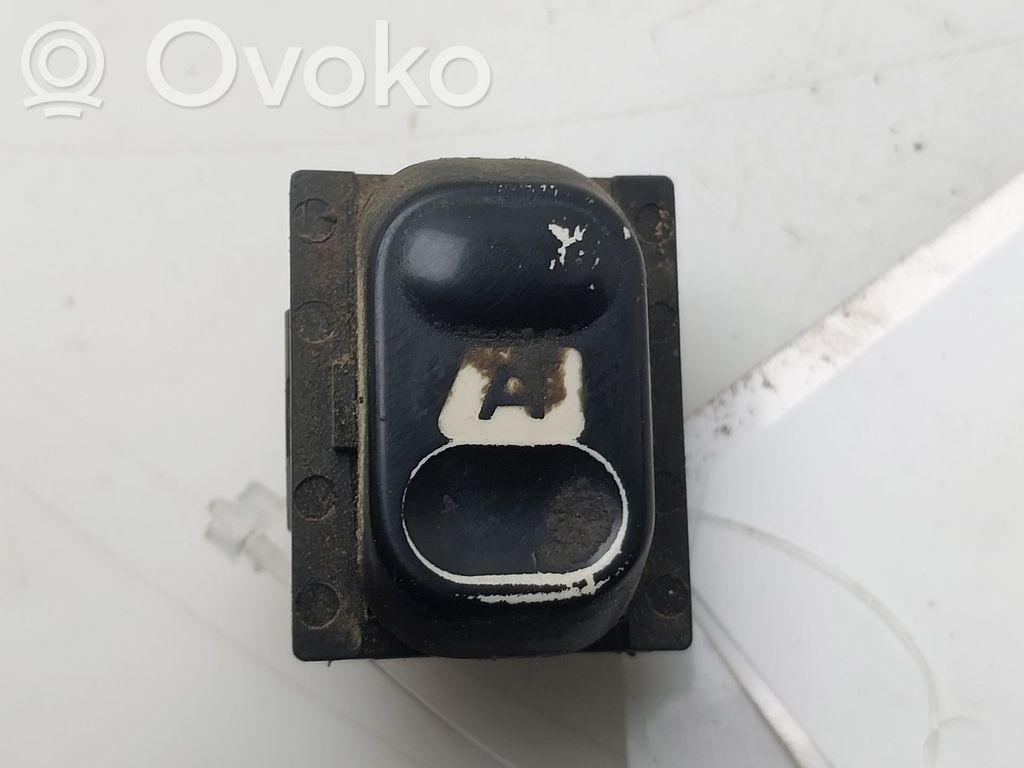 Citroen Berlingo Electric window control switch 