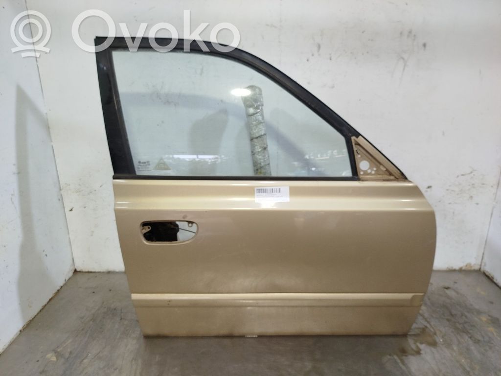 Hyundai Accent Puerta delantera 