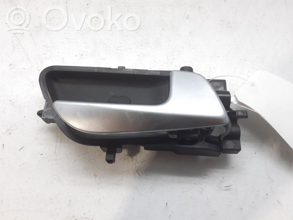 Hyundai i20 (GB IB) Klamka wewnętrzna drzwi przednich 