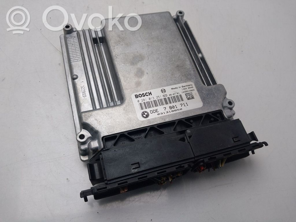 Unidad de control/módulo del motor   7801711