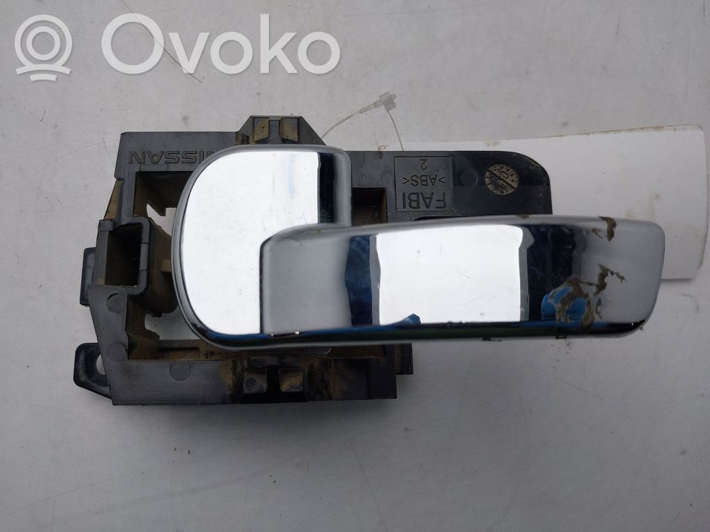 Nissan Qashqai Mâner interior ușă față 