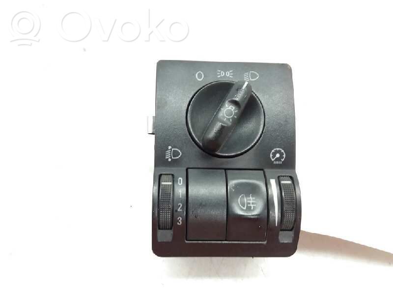 Light switch   5325
