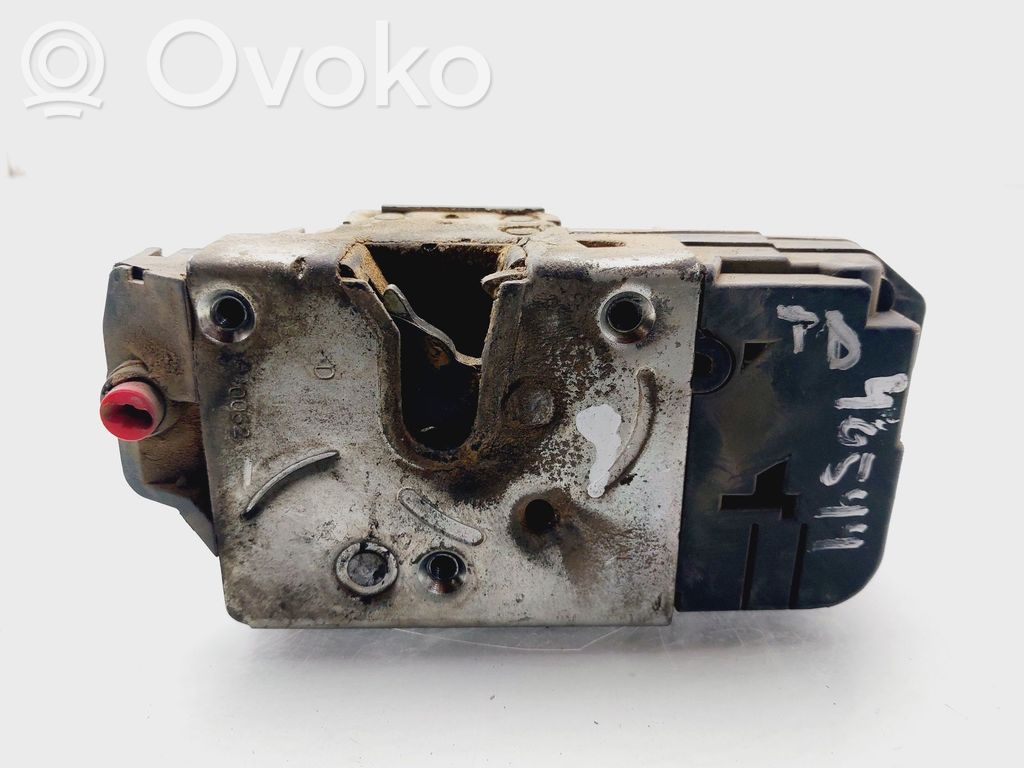Peugeot 206+ Cerradura de puerta trasera 