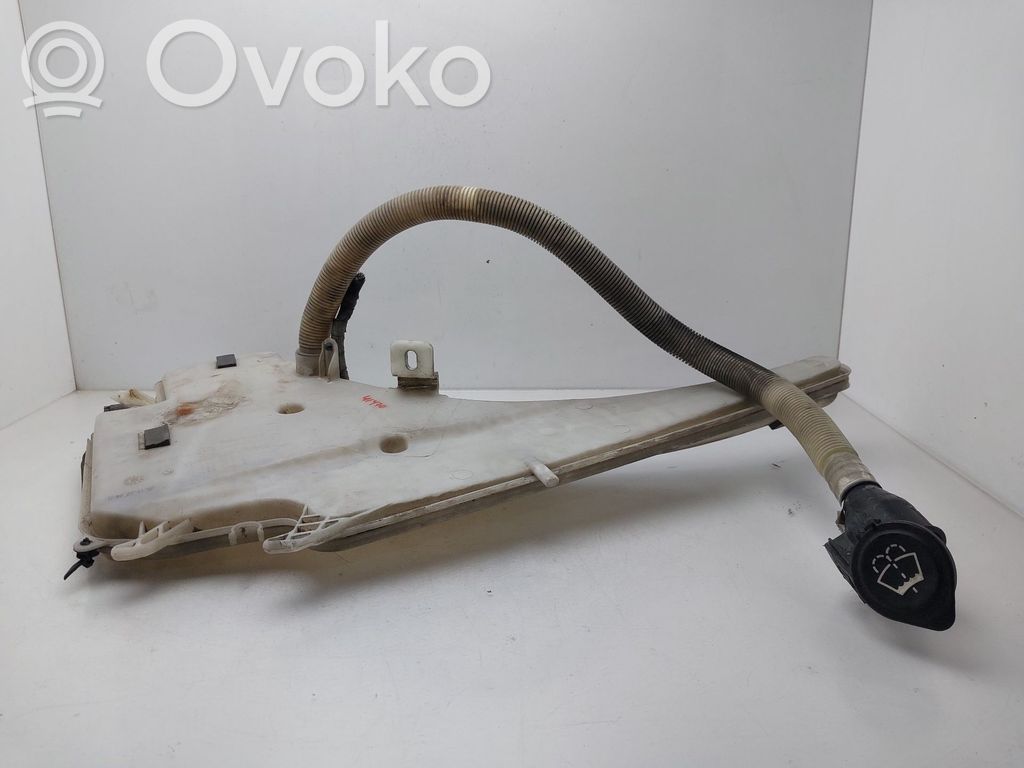 BMW 1 E82 E88 Windshield washer fluid reservoir/tank 