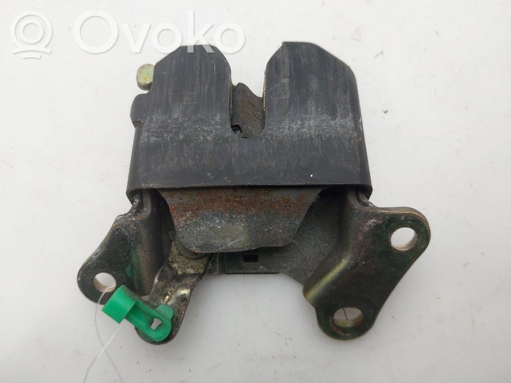 Toyota Corolla E110 Încuietoare portbagaj 
