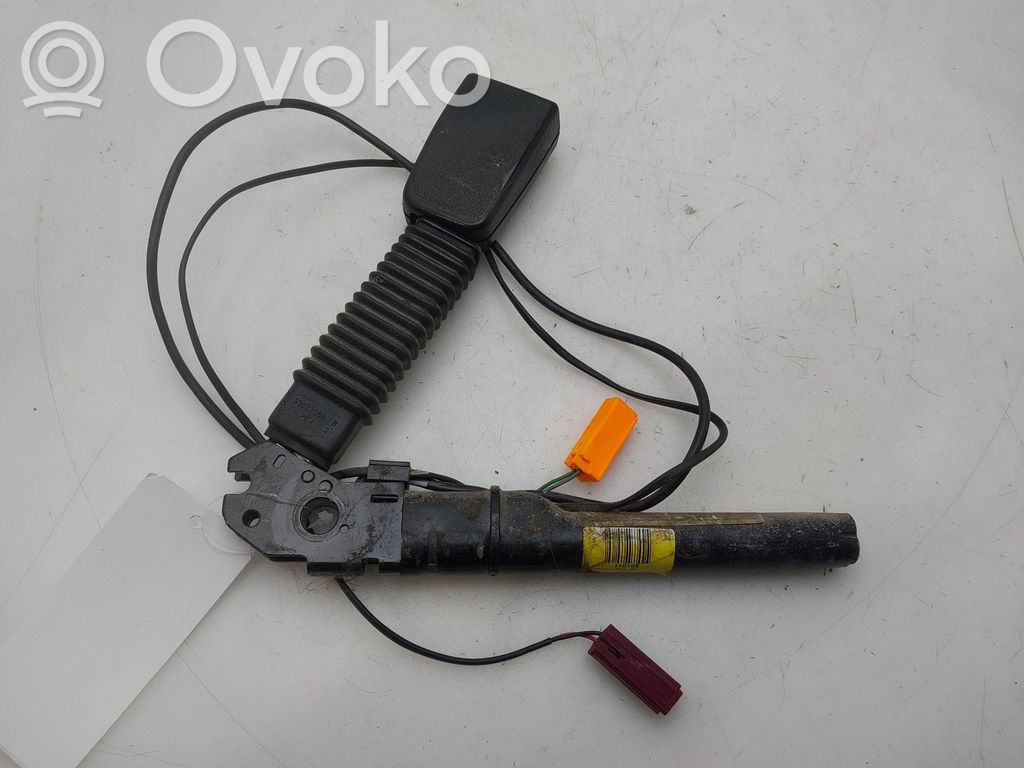Ford Focus Front seatbelt buckle 