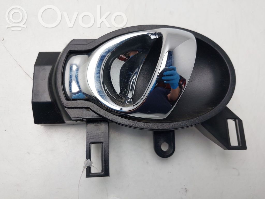 Nissan Juke I F15 Front door interior handle 