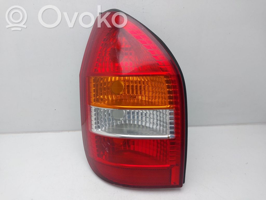 Opel Zafira A Lampă spate în caroserie 