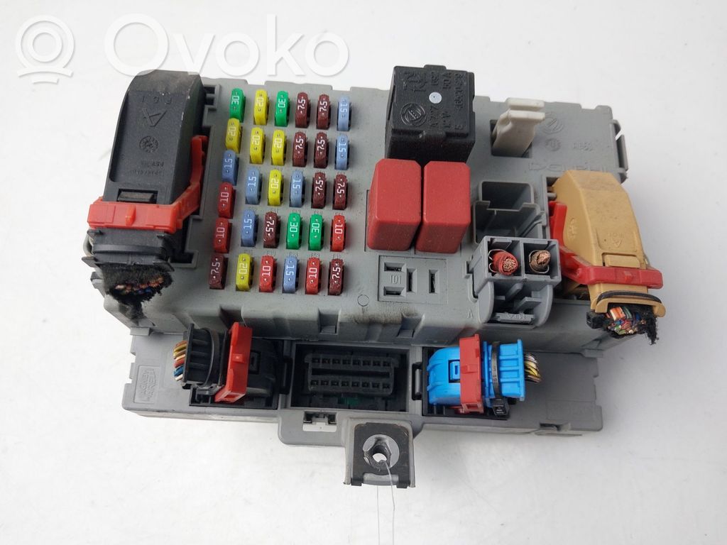 Module de fusibles   406626