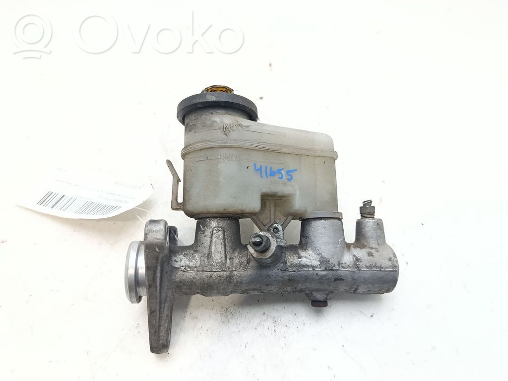 Toyota Corolla E110 Pääjarrusylinteri 