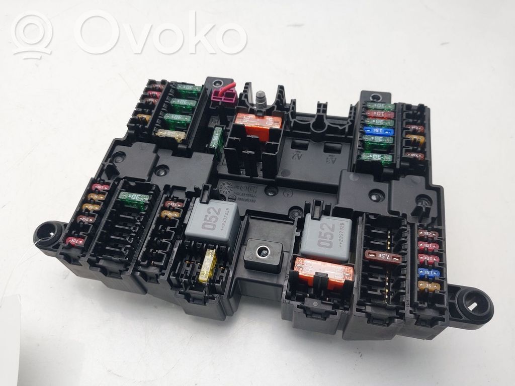 Mercedes-Benz A W177 Module de fusibles