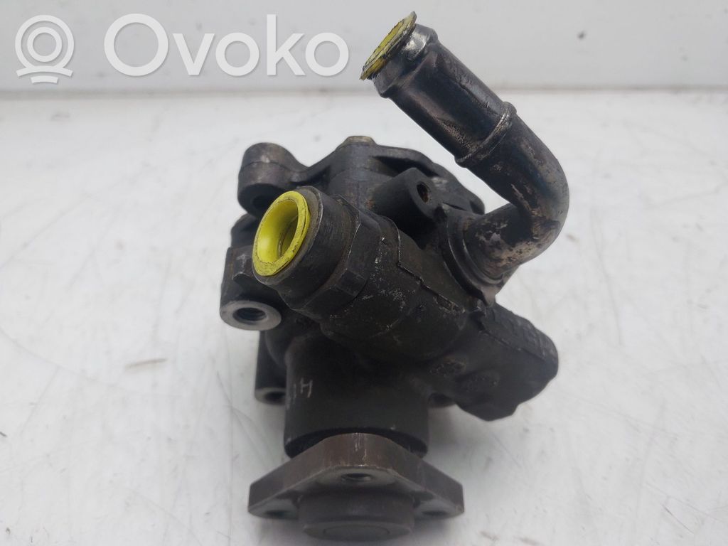 Pompa servosterzo   8D0145156T