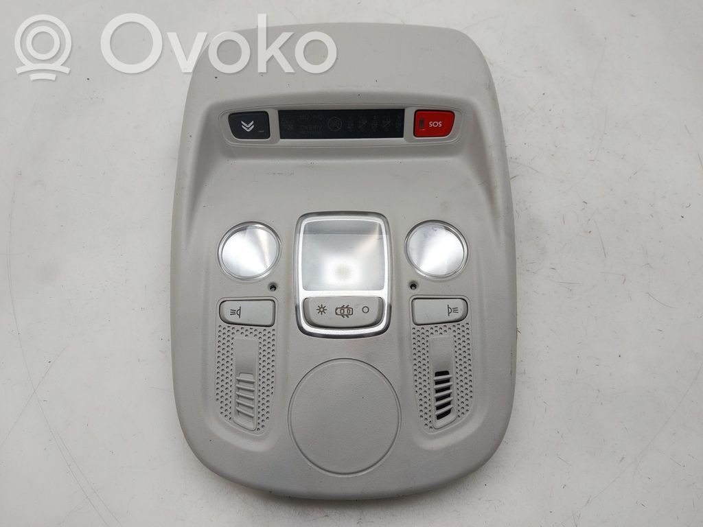 Etuistuimen valo   9671645977