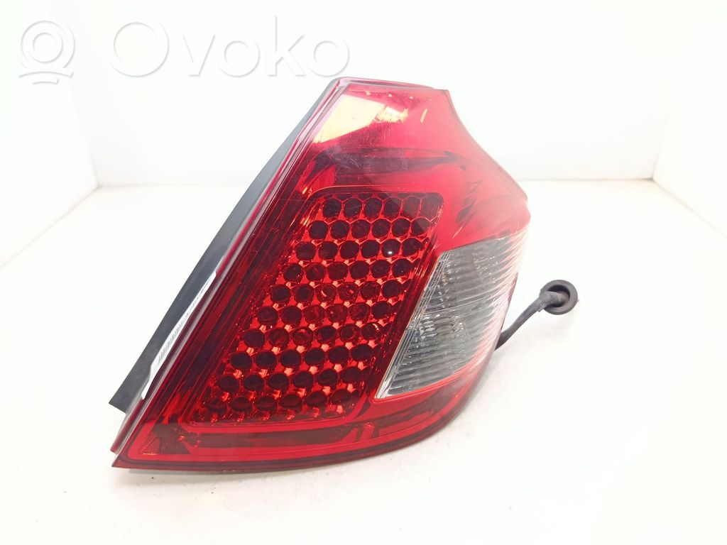 Luz trasera/de freno   924021H000