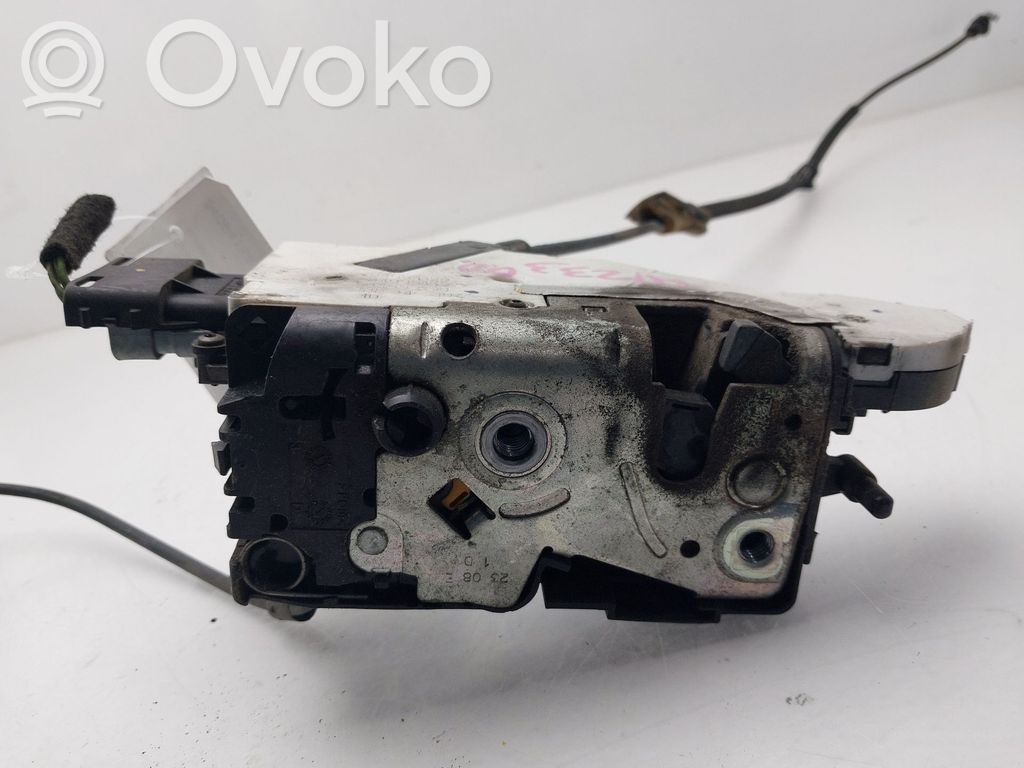 Etuoven lukko   24094158
