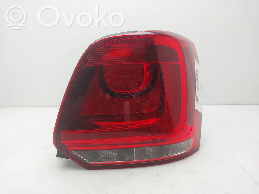 Takavalot   6R0945096J