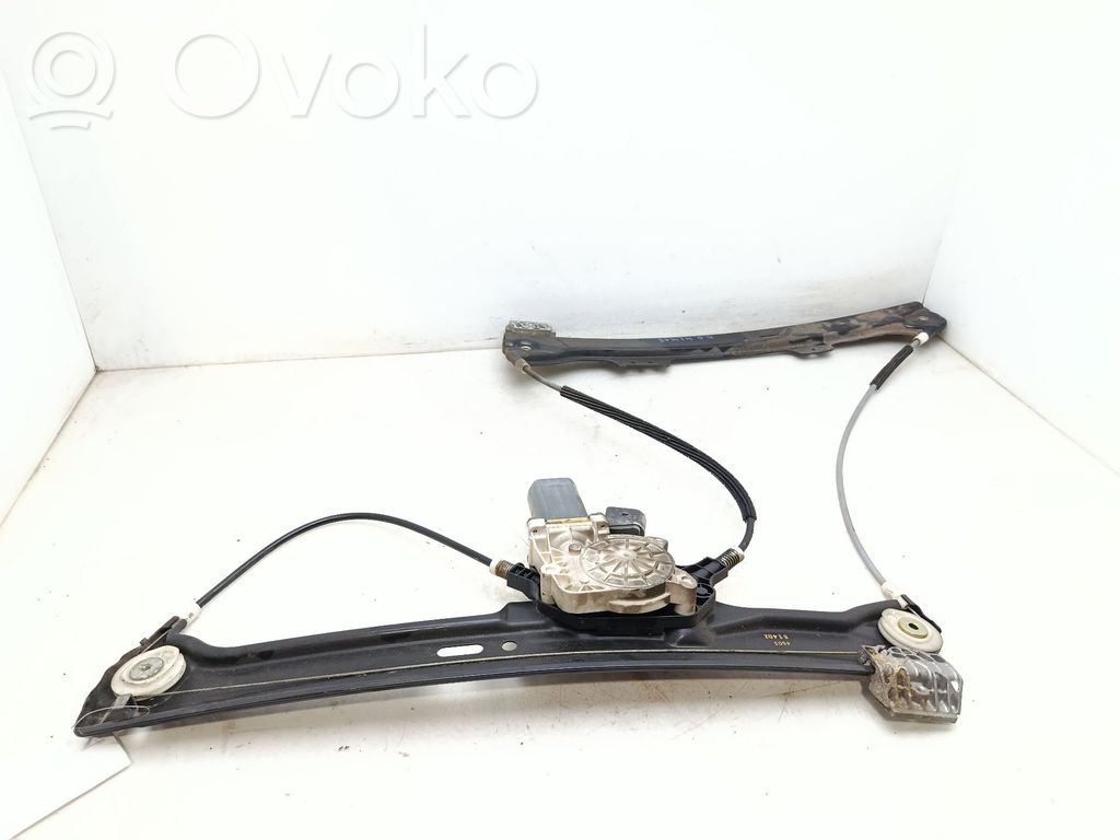 Etuoven ikkunan nostin moottorilla   7034352S