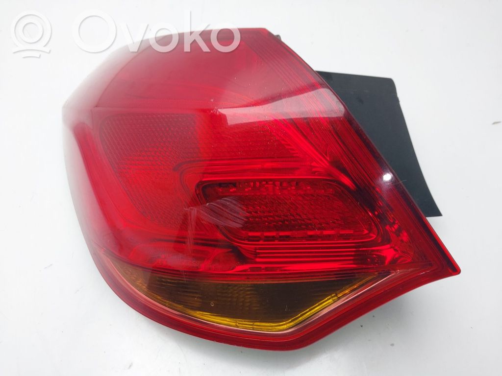 Opel Astra J Rückleuchte Heckleuchte 